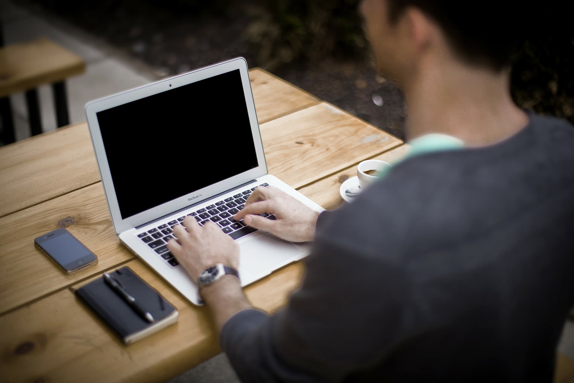Interviewpartner zum Thema Anwerbung und Einarbeitung ausländischer Fachkräfte gesucht!