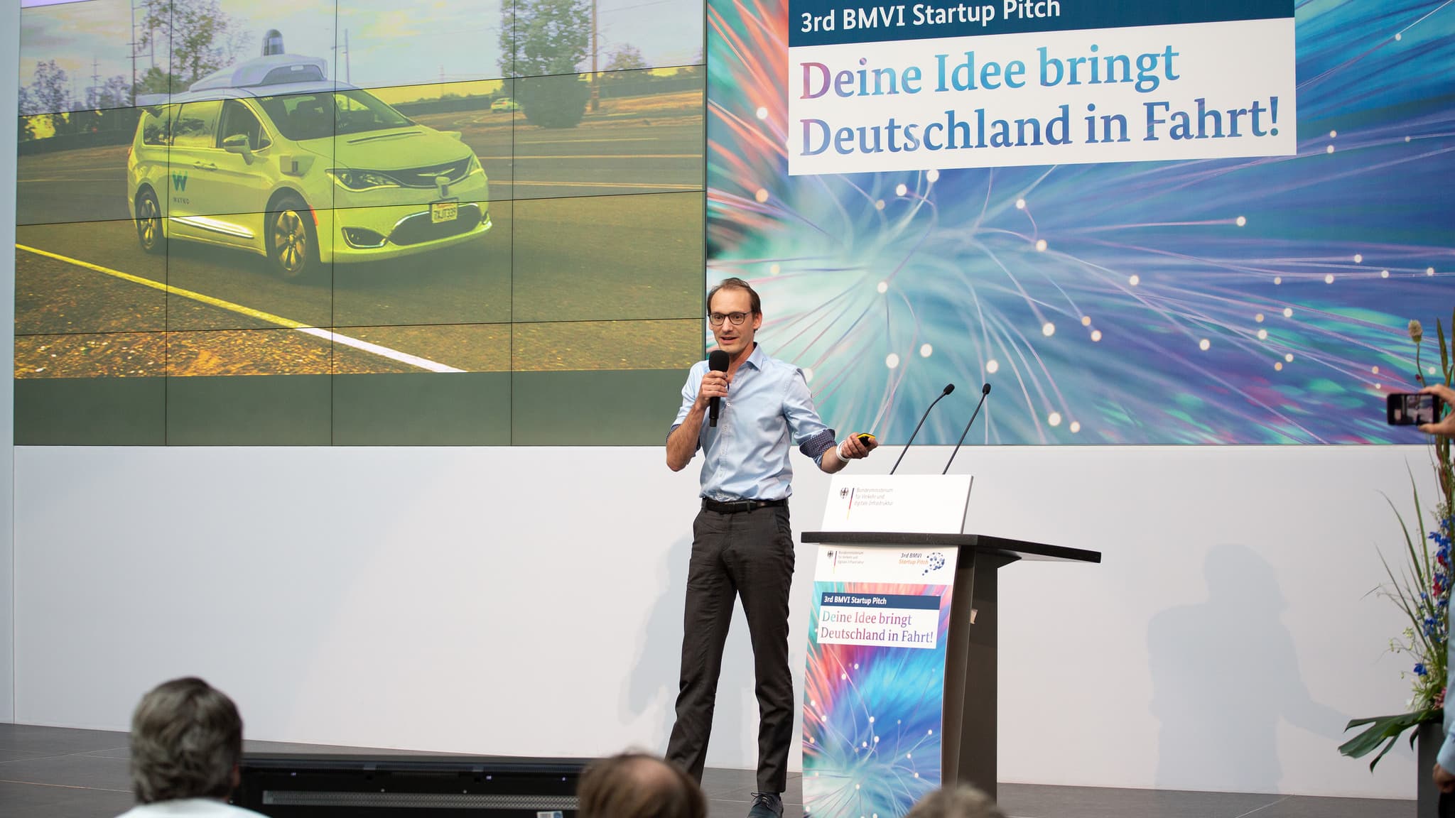 Blickfeld überzeugt Bundesverkehrsministerium