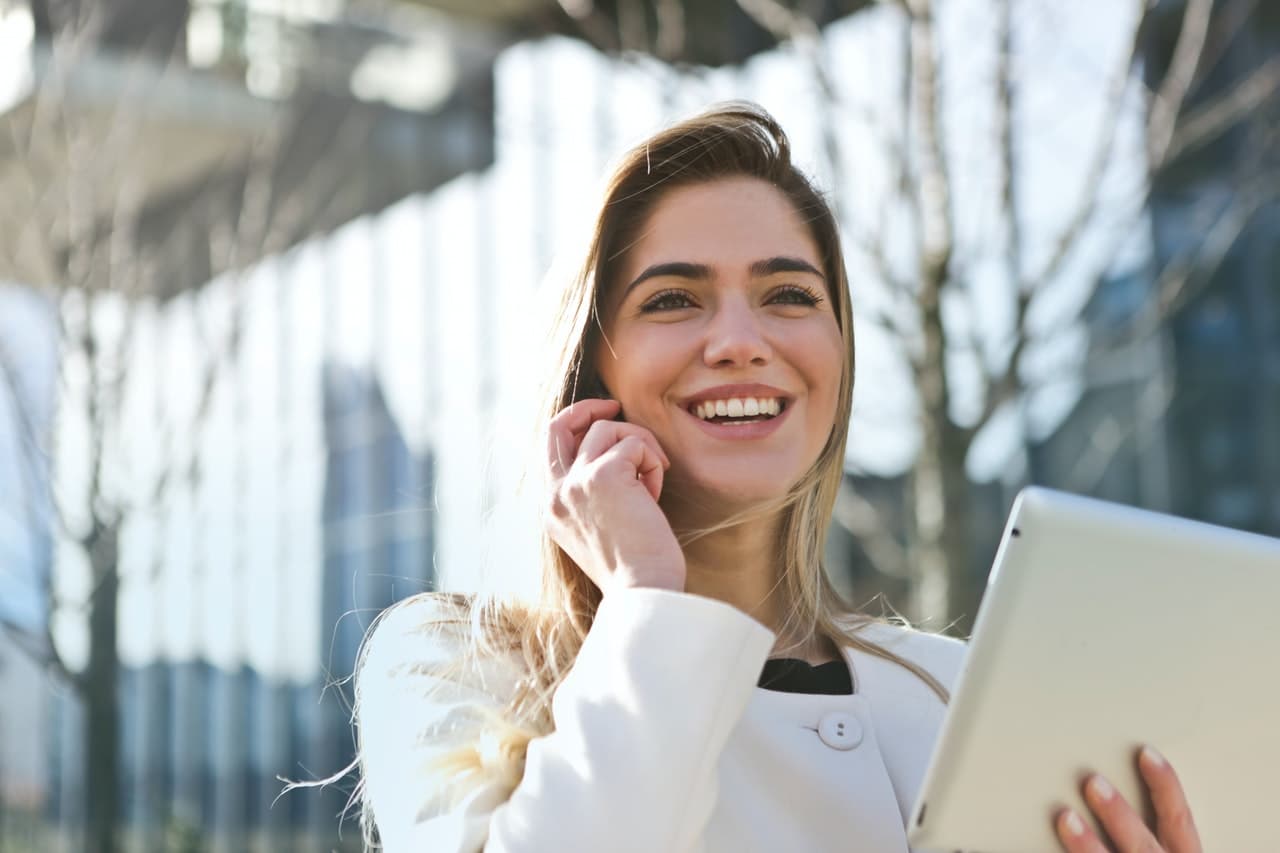 Sechs Münchner Startup-Gründerinnen und ein Mobility-Investor