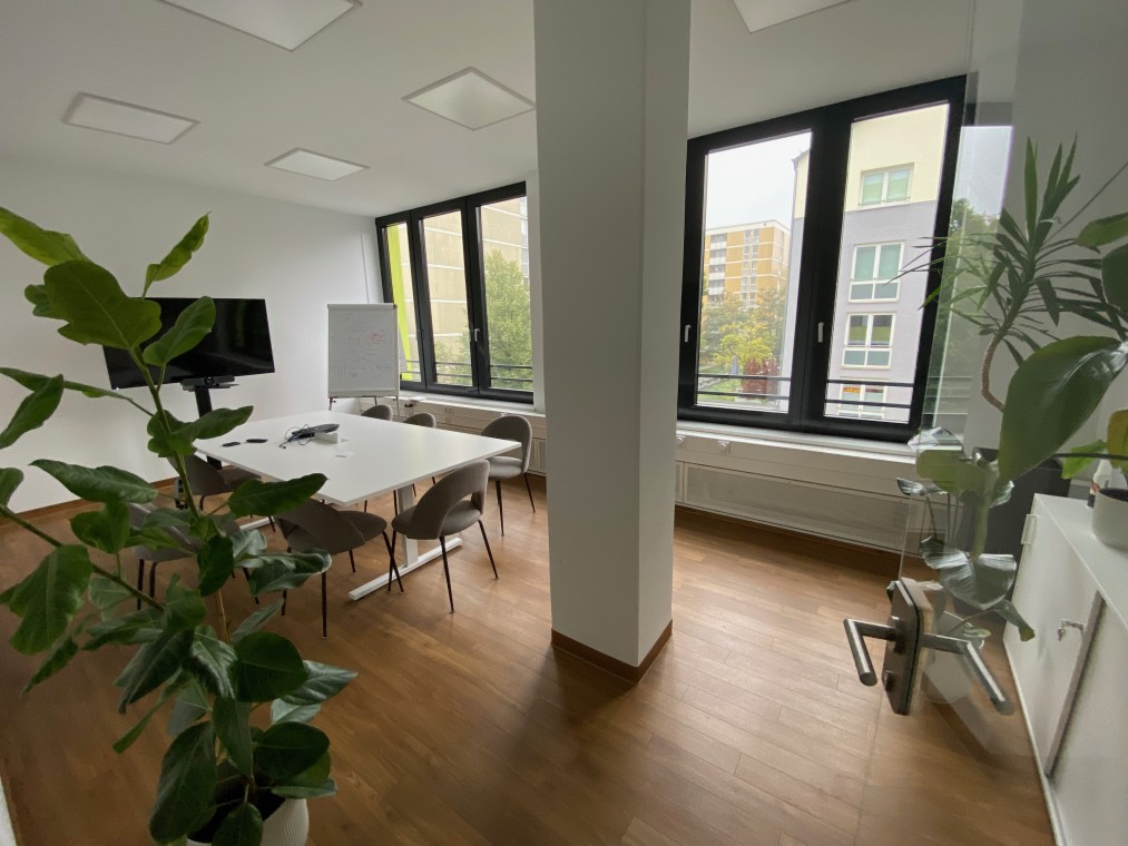 Centrally located, bright office spaces at Bonner Platz