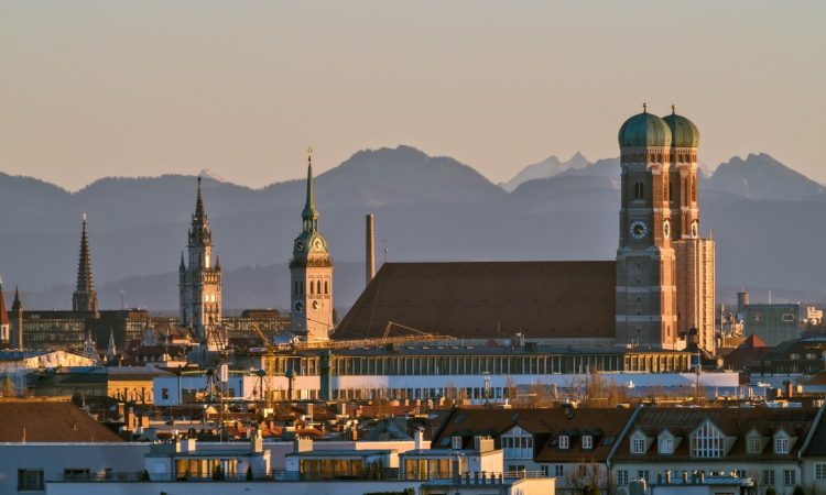 smart city index Münchner Wirtschaft Investments in Bayern legen zu